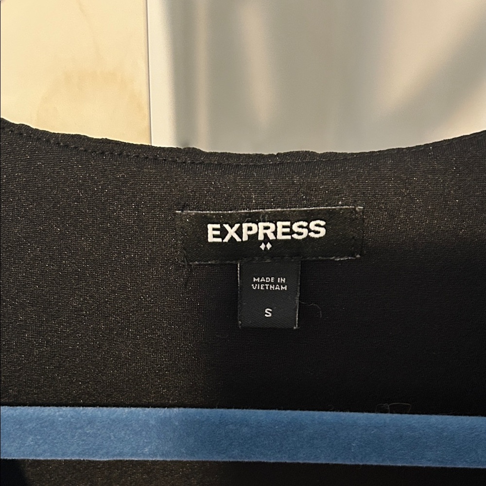 Express Black Ruffle Bodysuit - Picture 2 of 4